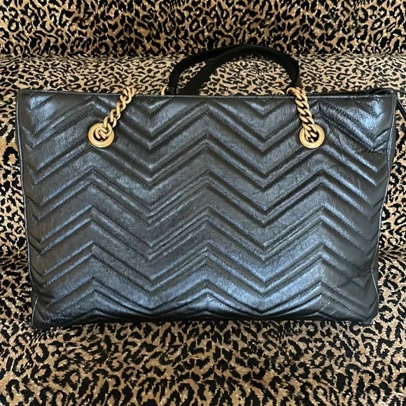 GUCCI MARMONT MATELASSE MEDIUM TOTE BLACK LEATHER - Picture 3 of 11